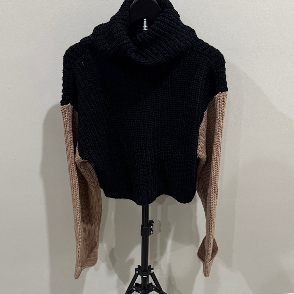 She + Sky Black and Tan Colorblock Turtleneck Sweater